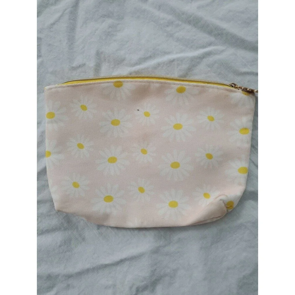Ipsy Make-up‎ Bags (Lot Of 8) READ DESCRIPTION-Flowers/Vampire Lips/Lemons/Pink